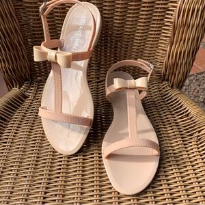 Stuart Weitzman New Beige Sandals Size 7